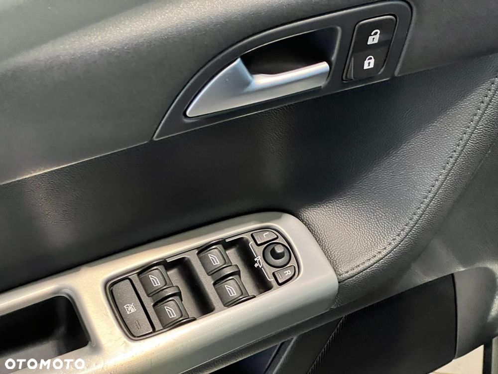 Volvo V50 D5 Summum - 15