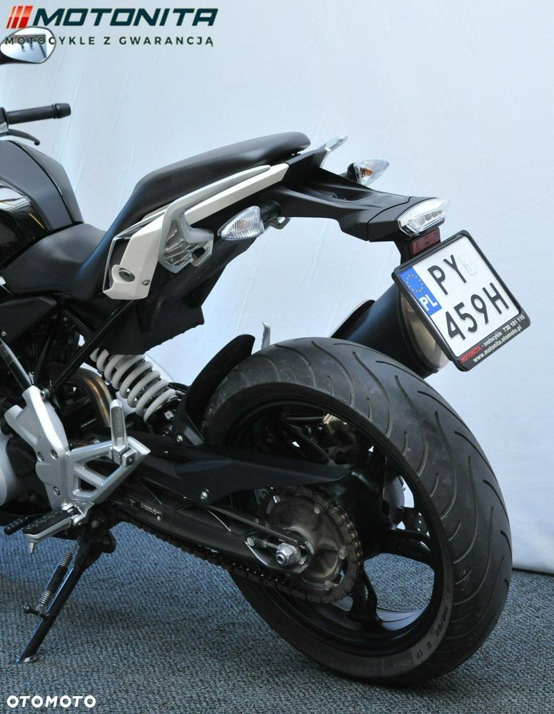 BMW G - 7