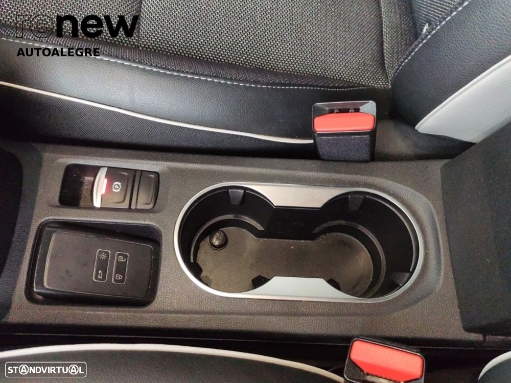 Renault Captur 1.0 TCe Exclusive - 19