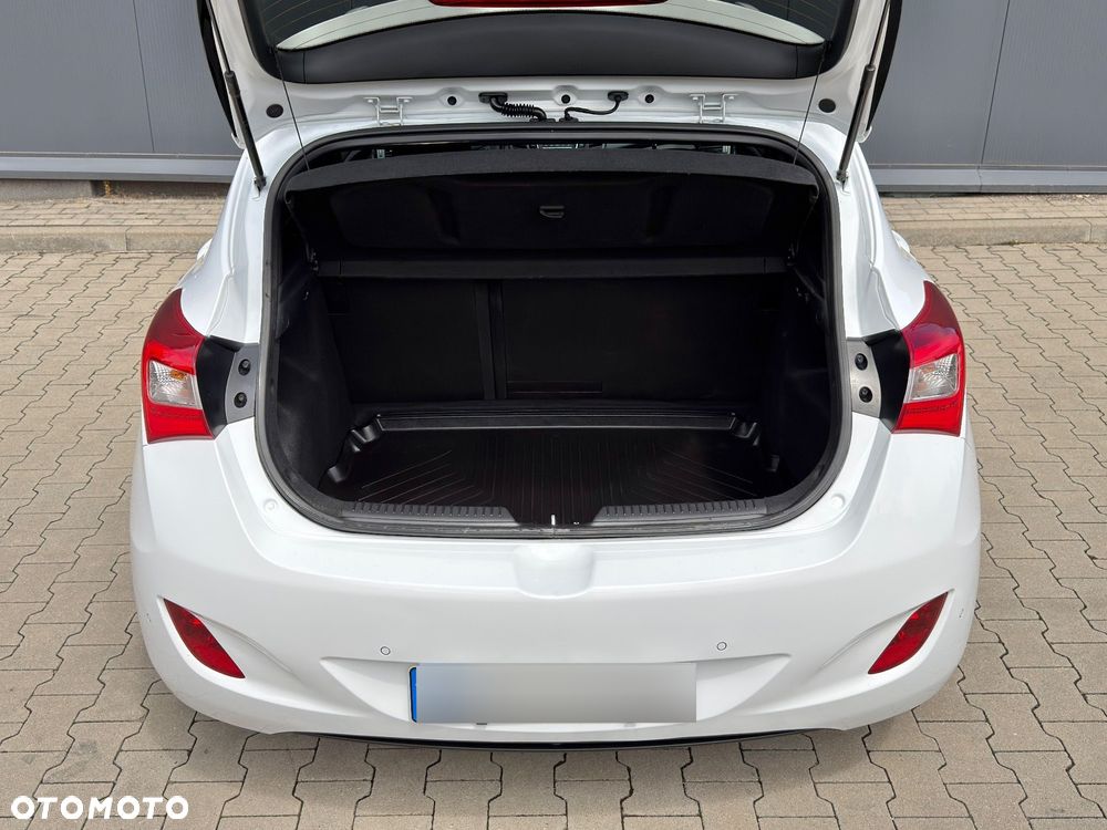 Hyundai i30 1.6 CRDi Premium - 32