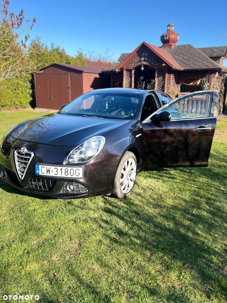 Alfa Romeo Giulietta 2.0 JTDM Distinctive - 11