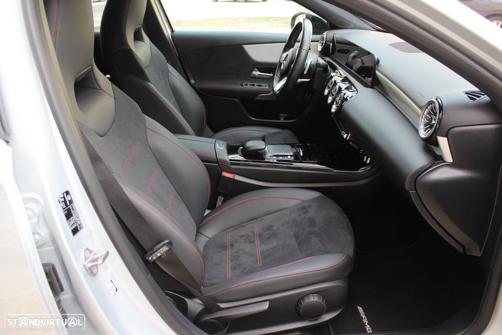 Mercedes-Benz A 250 e 8G-DCT AMG Line - 25