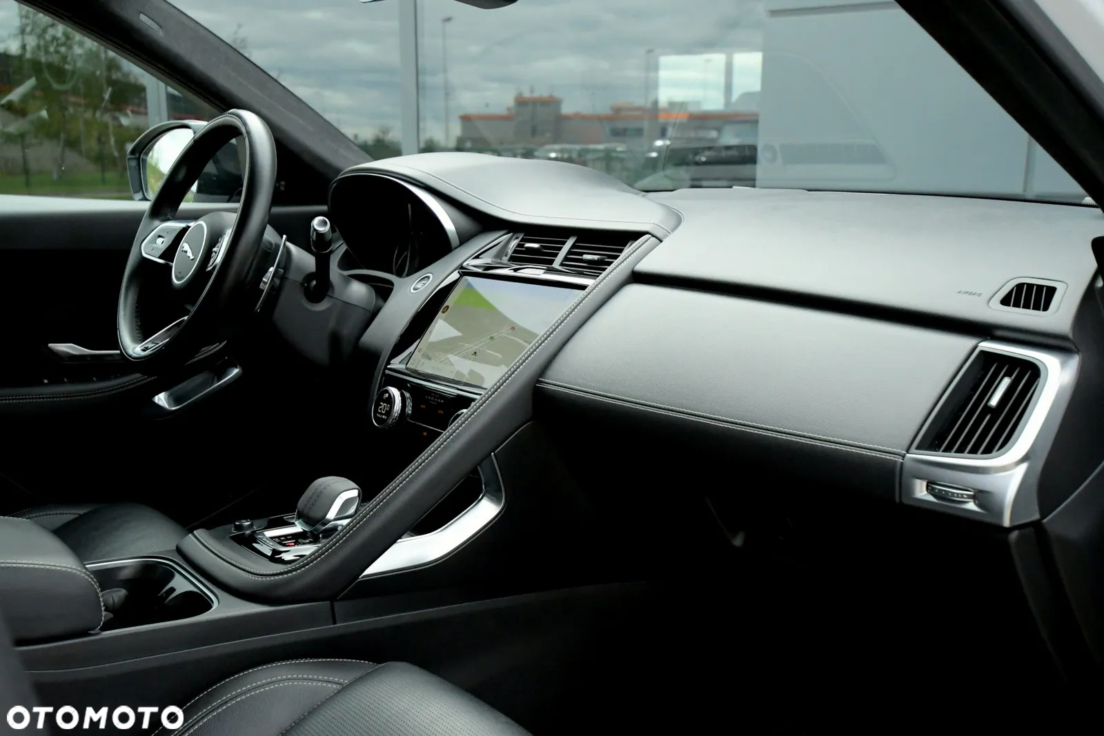 Jaguar E-Pace D200 AWD R-Dynamic S - 23