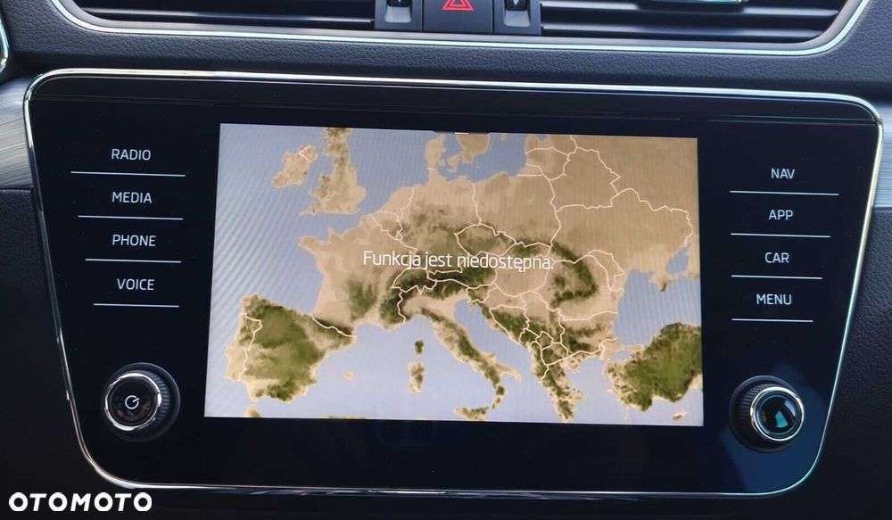 Skoda Superb 1.5 TSI Ambition DSG - 30