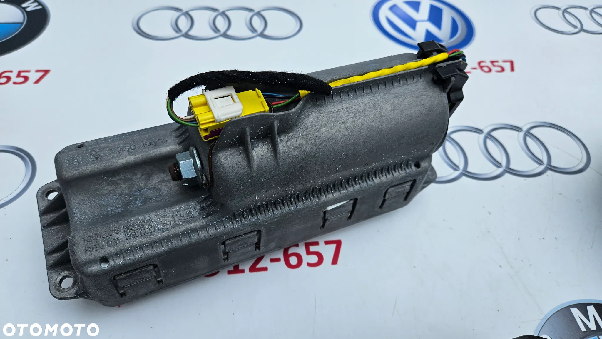 Audi A3 8P 5D Sportback 2005 rok Poduszka kierowcy 4 RAMIENNA pasażera Pasy bezpieczeństwa Airbag 8P0880201AS 8P4857705B 8P4857706C 8P0880202 - 8