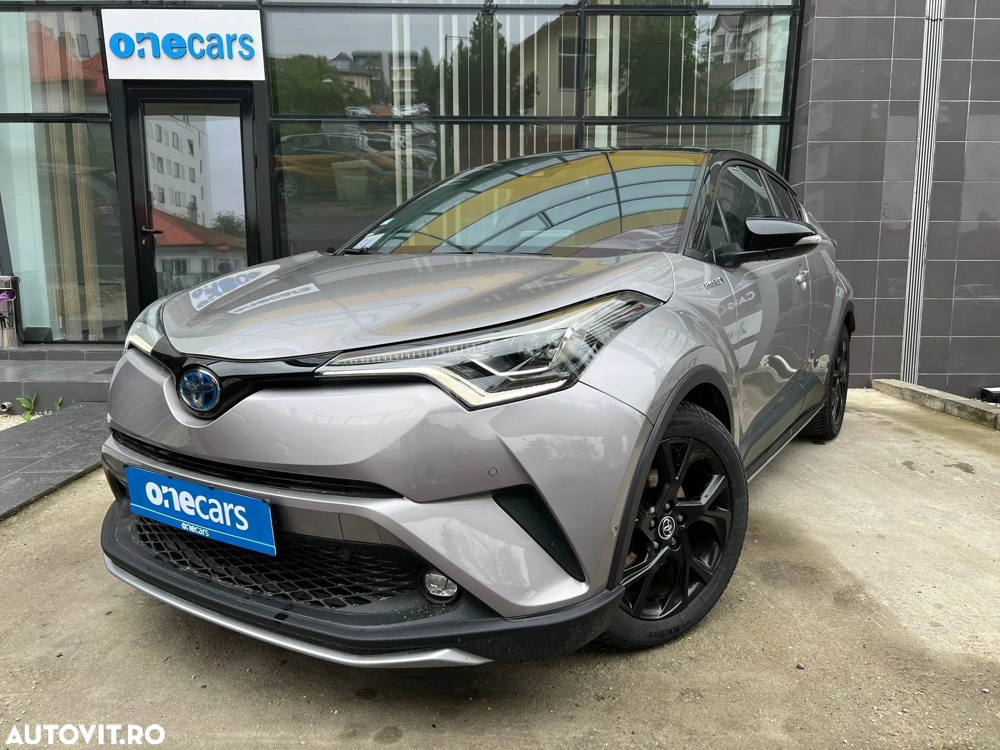 Toyota C-HR - 9