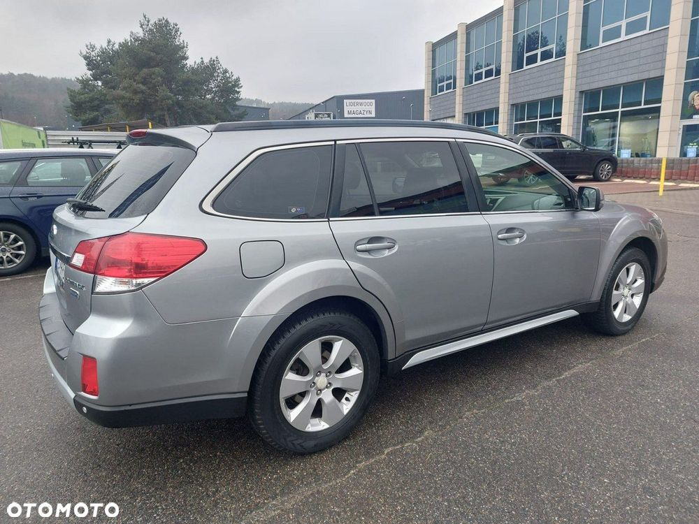 Subaru Outback 2.0 D Comfort - 23