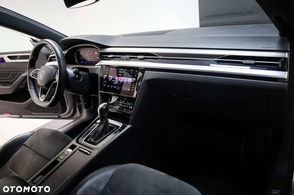 Volkswagen Arteon 2.0 TSI R-Line DSG - 24