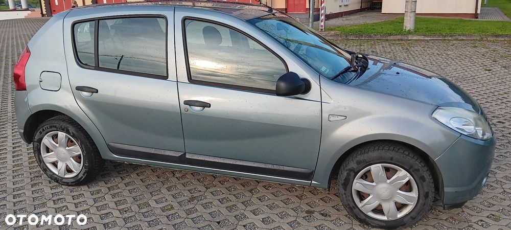 Dacia Sandero - 2