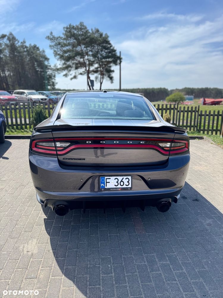 Dodge Charger - 7