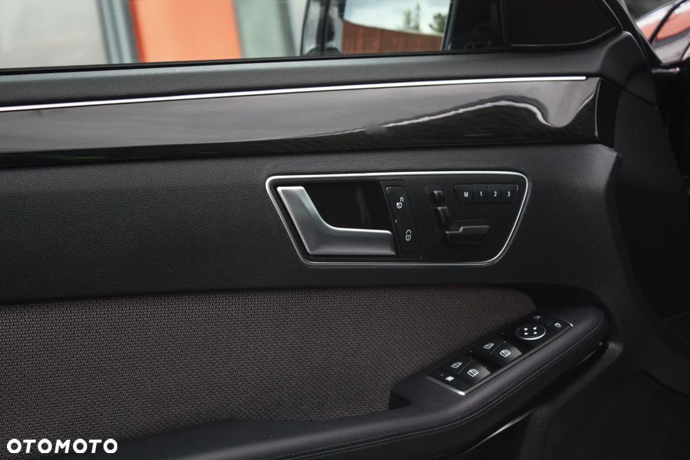 Mercedes-Benz Klasa E 220 CDI 7G-TRONIC Avantgarde - 16