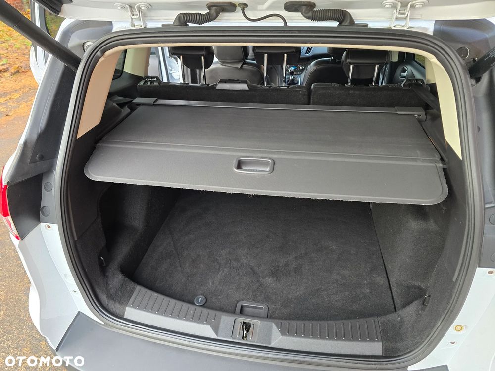 Ford Kuga 1.6 EcoBoost 2x4 Titanium - 20