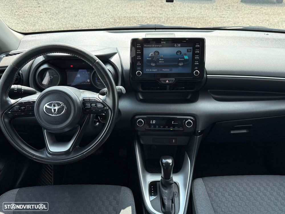 Toyota Yaris 1.5 HDF Comfort Plus - 33