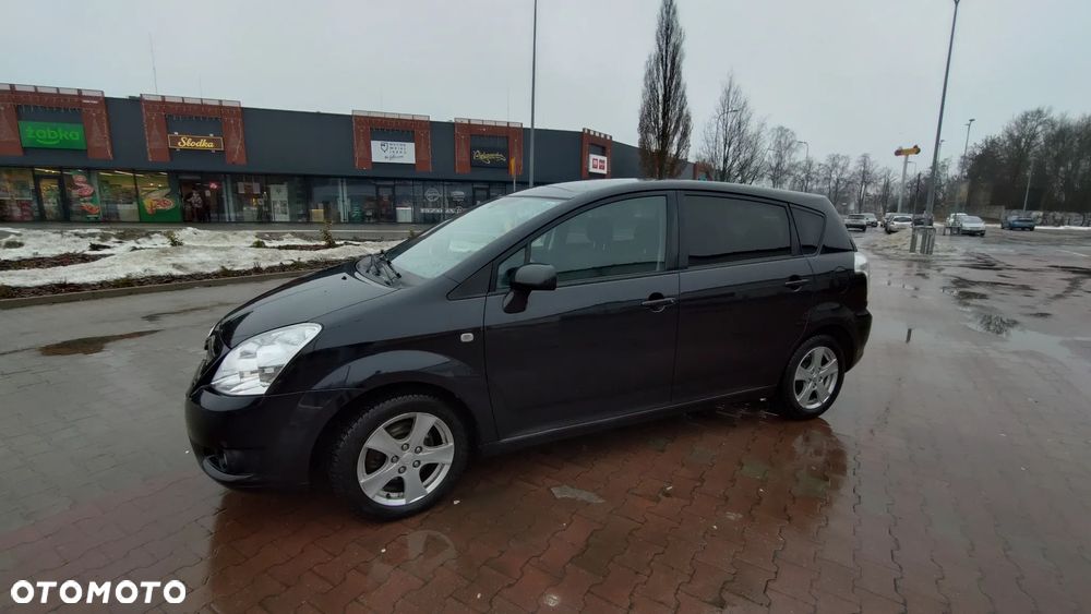 Toyota Corolla Verso - 4