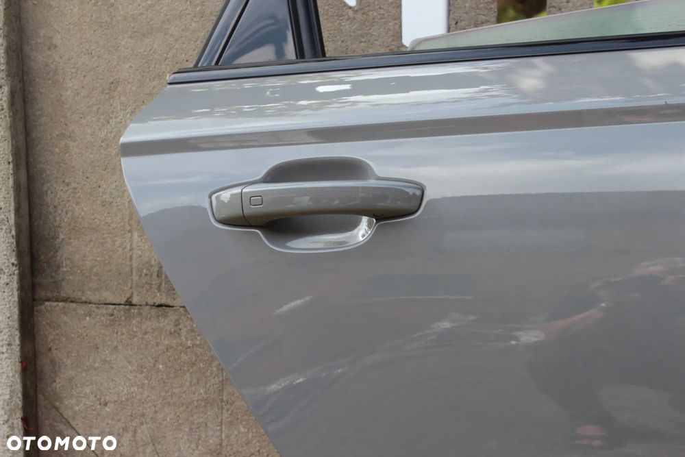 DRZWI TYLNE PRAWE AUDI A6 C7 AVANT LY7C 2017 - 3