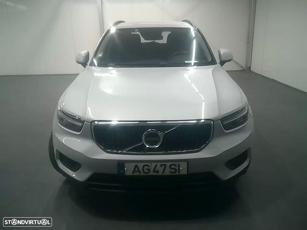 Volvo XC 40 1.5 T2 Momentum Core - 4