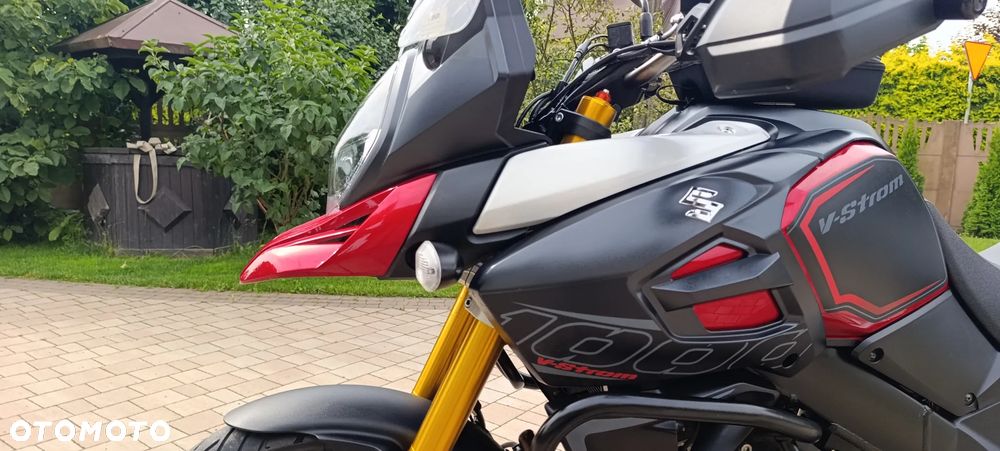 Suzuki V-STROM - 40