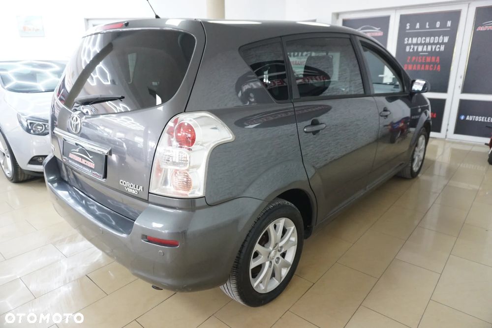 Toyota Corolla Verso 1.6 Luna - 9