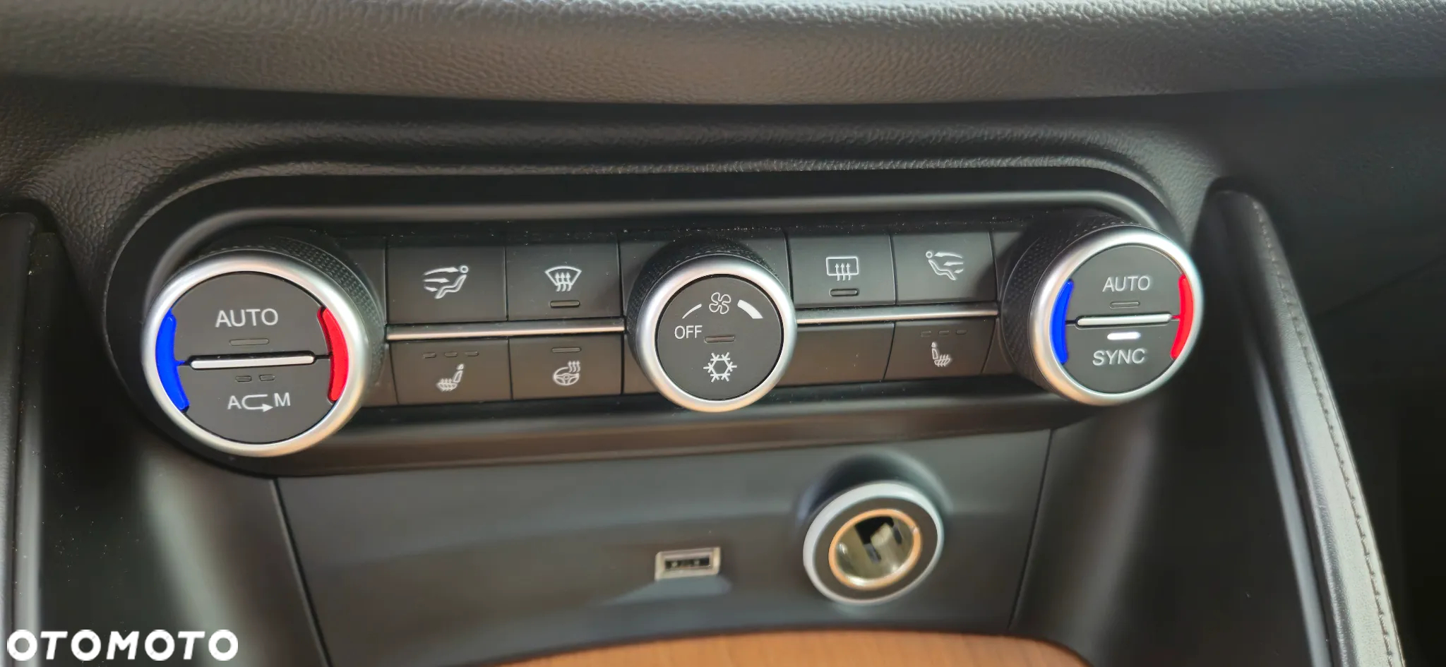 Alfa Romeo Stelvio 2.2 Diesel 16V AT8 Q4 Veloce - 12