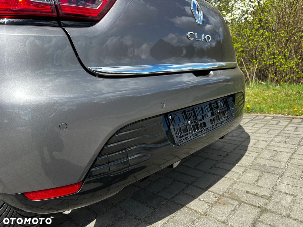 Renault Clio 1.2 16V Limited EU6 - 12