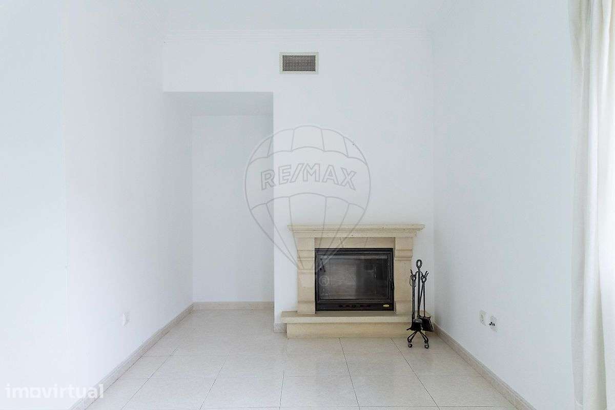 Apartamento T3 para arrendamento - Grande imagem: 2/9