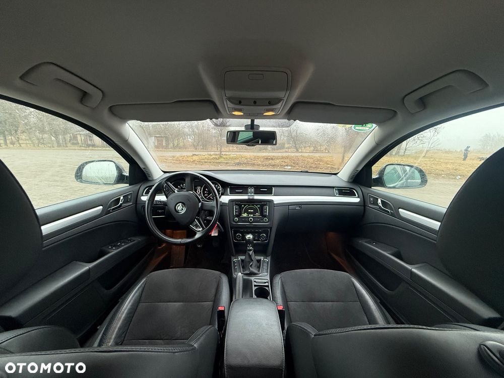 Skoda Superb 1.6 TDI GreenLine - 7