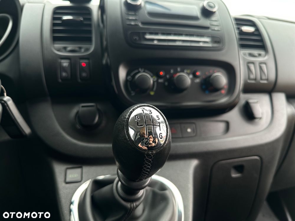 Opel Vivaro - 26