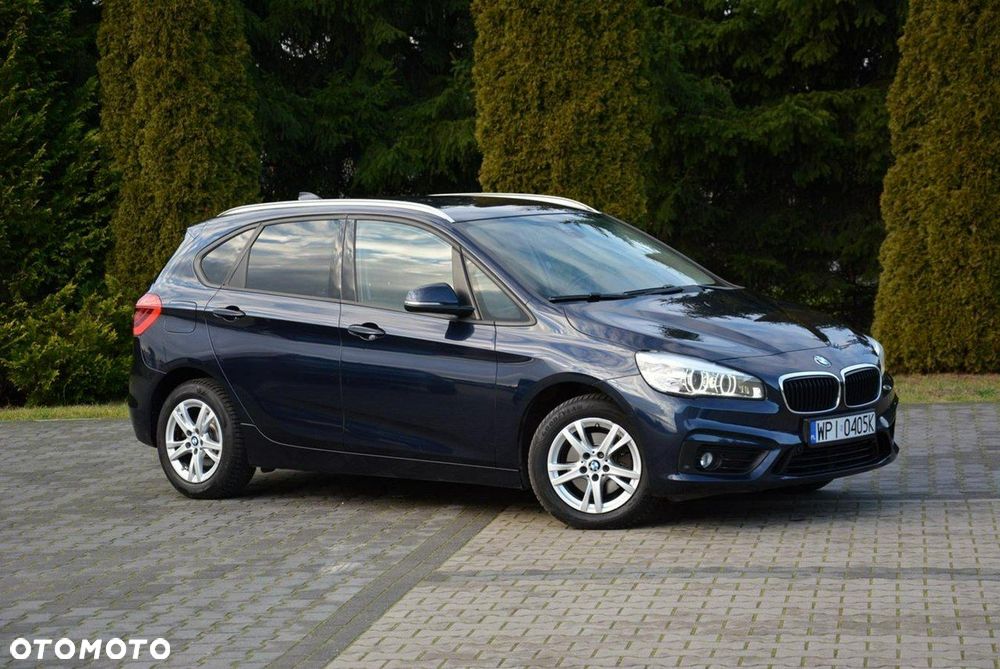 BMW Seria 2 218d - 3