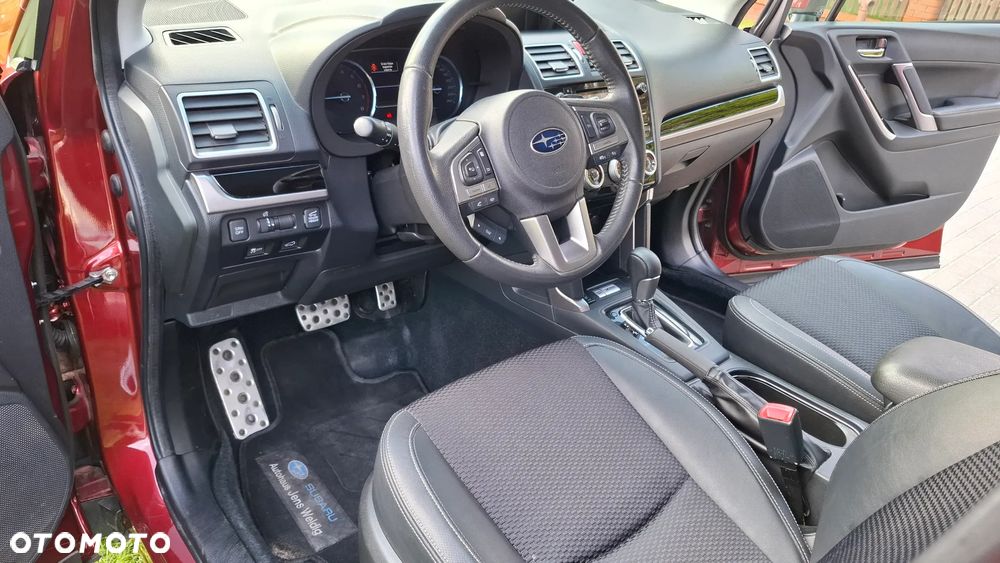 Subaru Forester 2.0 XT Platinum Lineartronic - 9