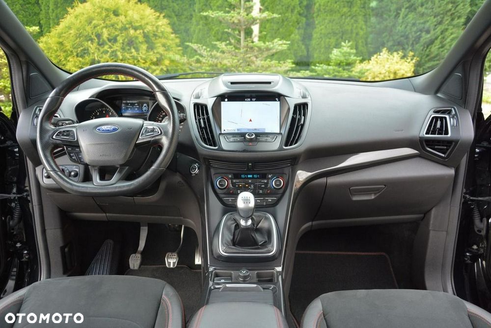 Ford Kuga 1.5 EcoBoost 2x4 ST-Line - 21