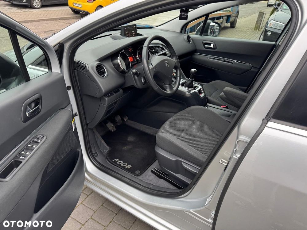 Peugeot 5008 120 VTi Active - 11