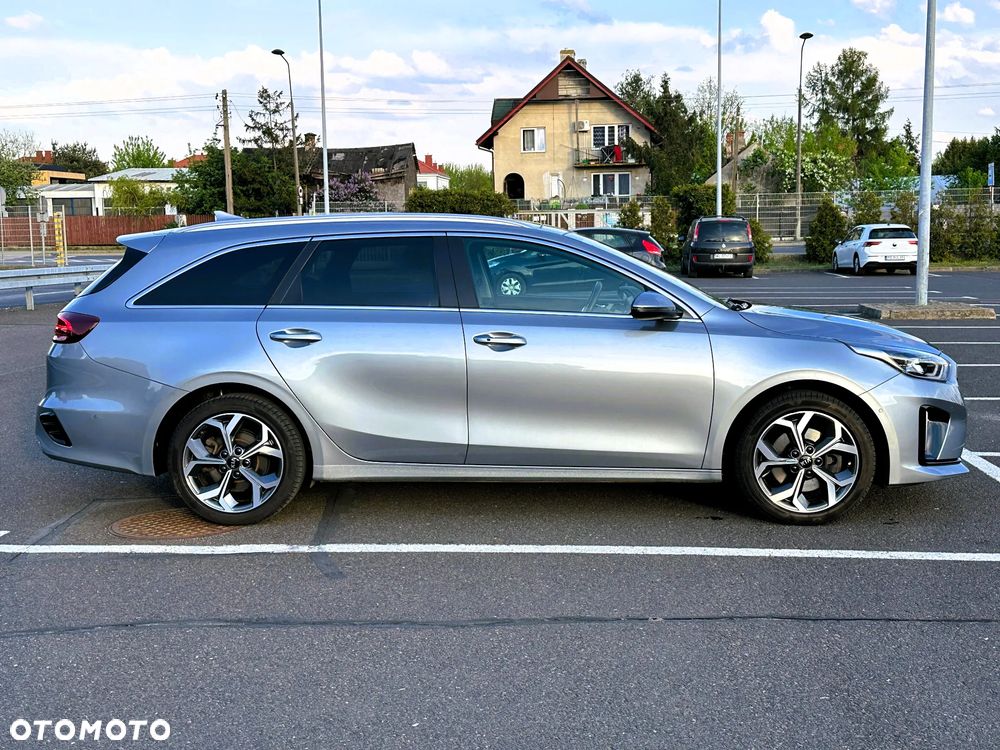 Kia Ceed 1.6 GDI DCT OPF Platinum Edition - 6