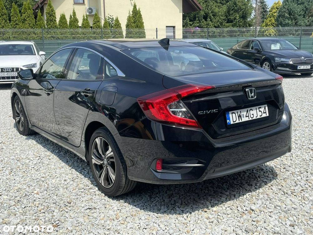 Honda Civic 1.5 i-VTEC Turbo CVT Prestige - 9