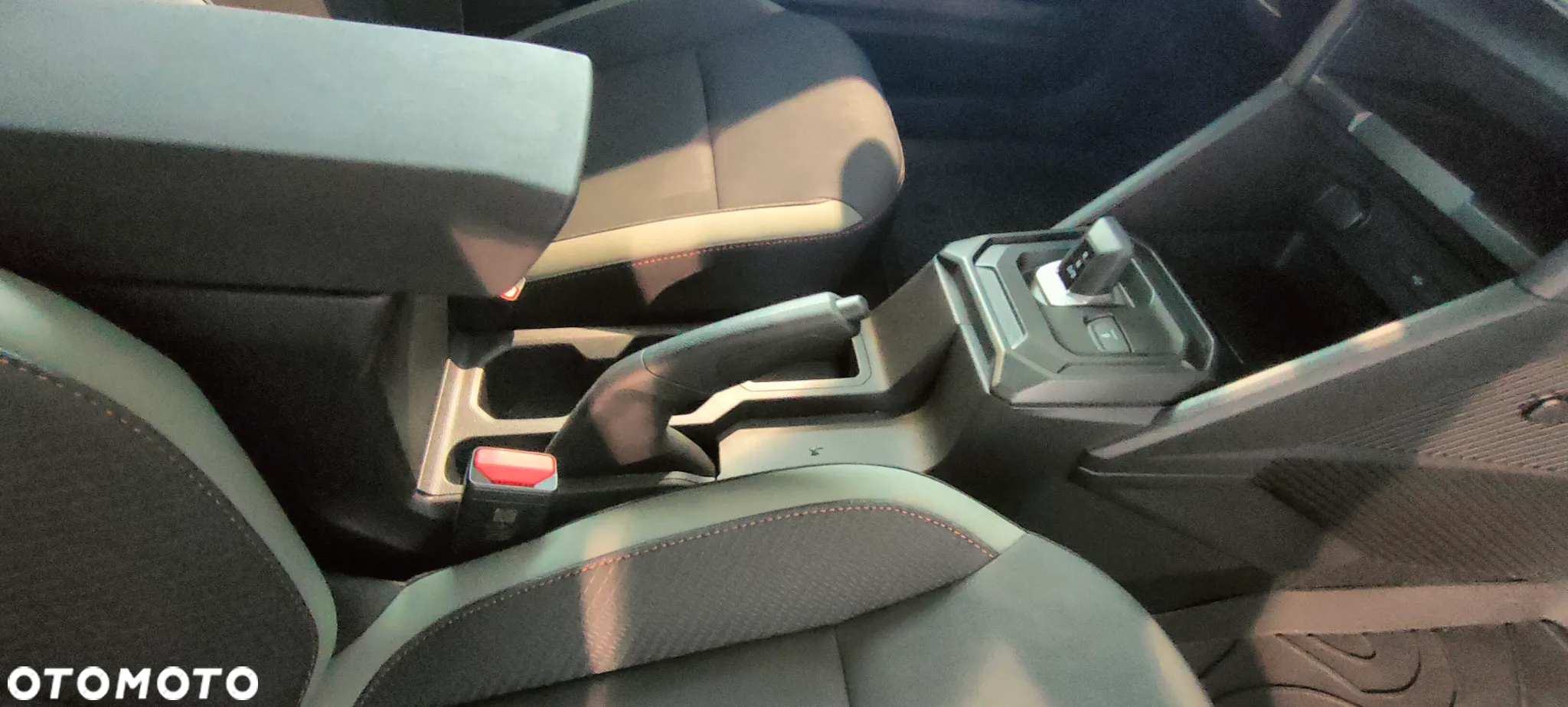 Dacia Duster 1.6 Full Hybrid 140 Extreme MMT - 16