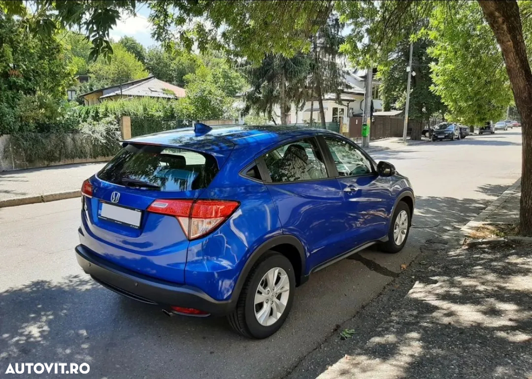 Honda HR-V 1.5 i-VTEC M/T Elegance - 6