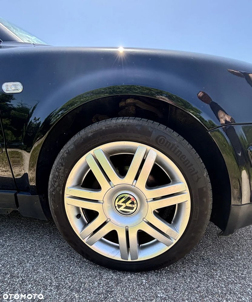 Volkswagen Passat - 11