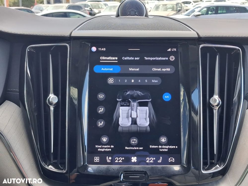 Volvo XC 60 T8 AWD AT PHEV Ultra Bright - 31