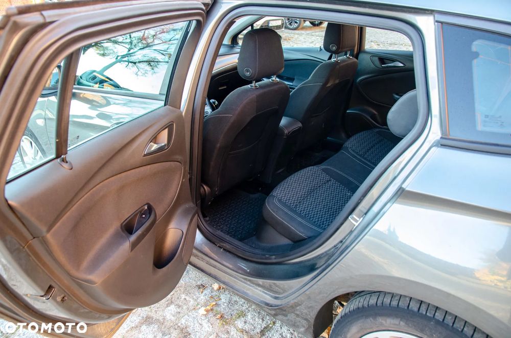 Opel Astra - 10