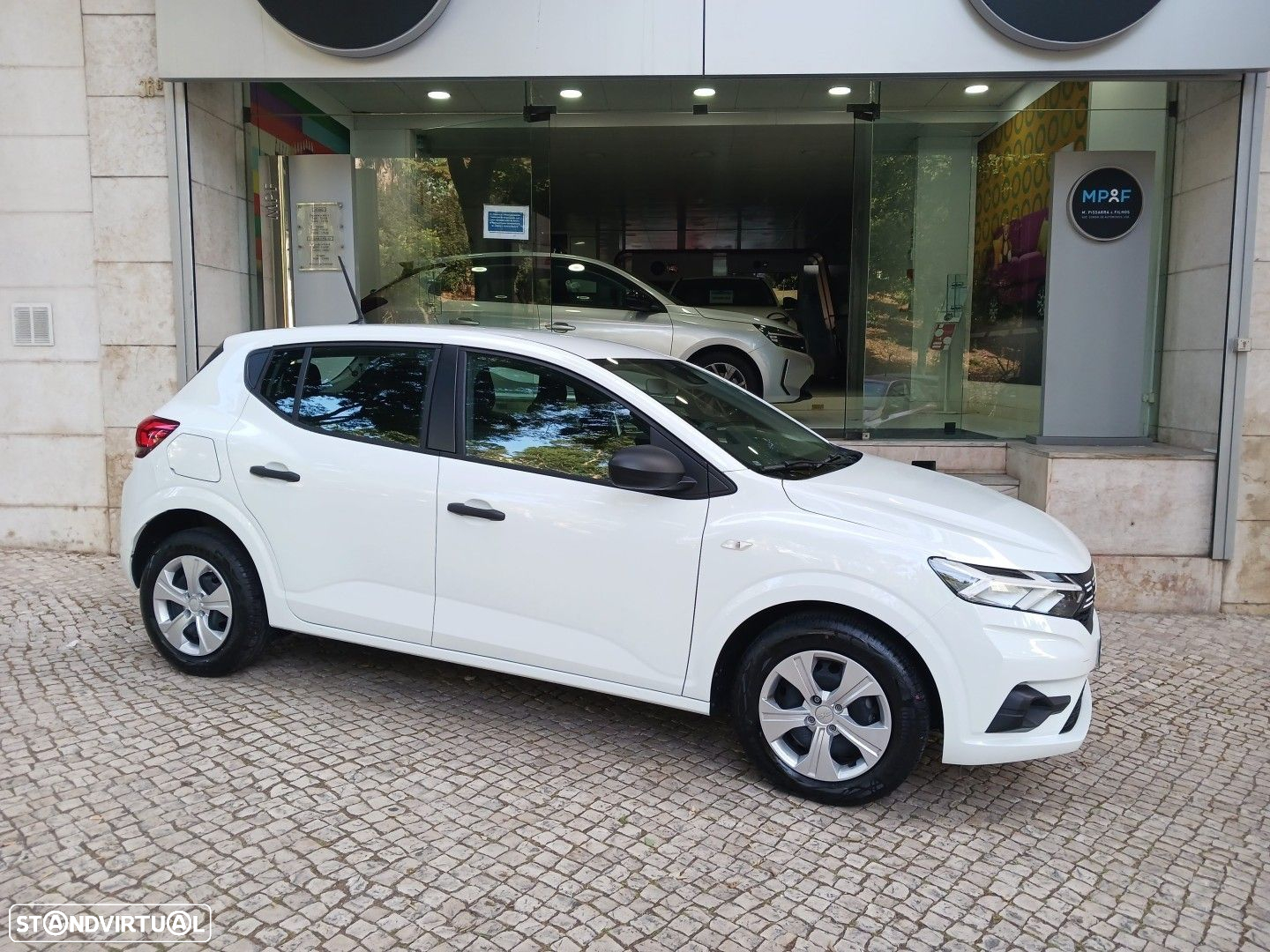 Dacia Sandero 1.0 SCe Essential - 2