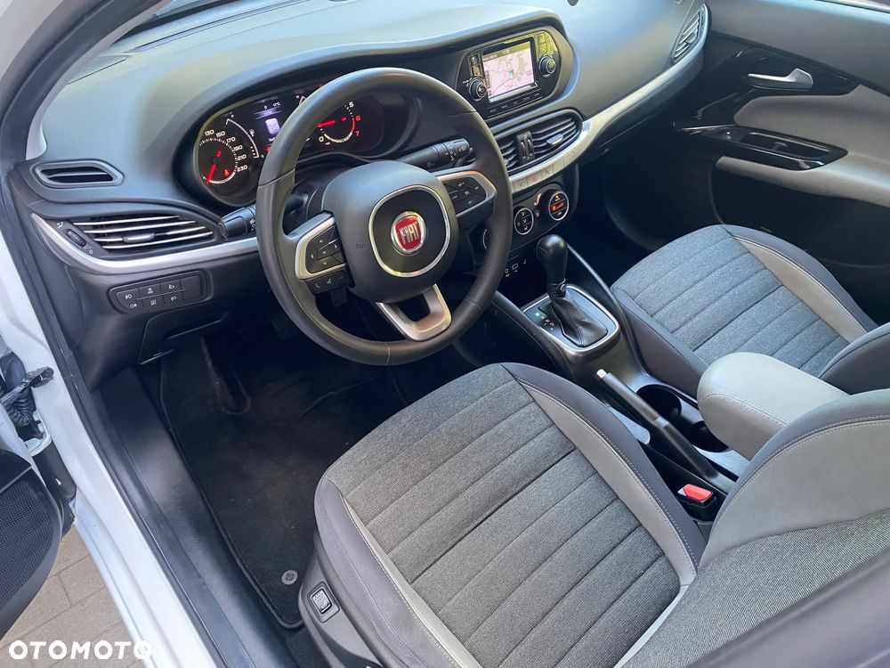 Fiat Tipo 1.6 E-Torq 16v Lounge - 18