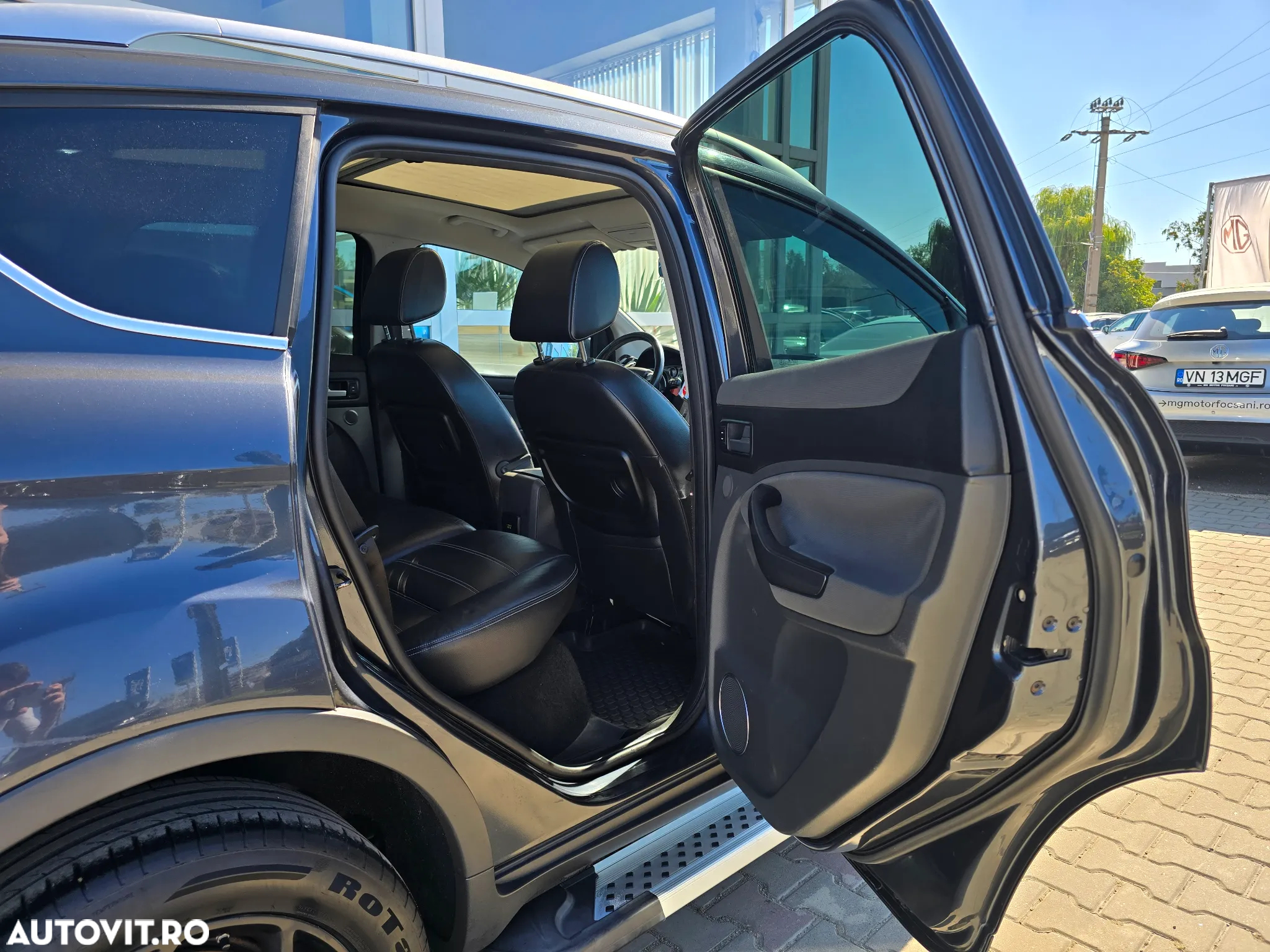 Ford Kuga - 11