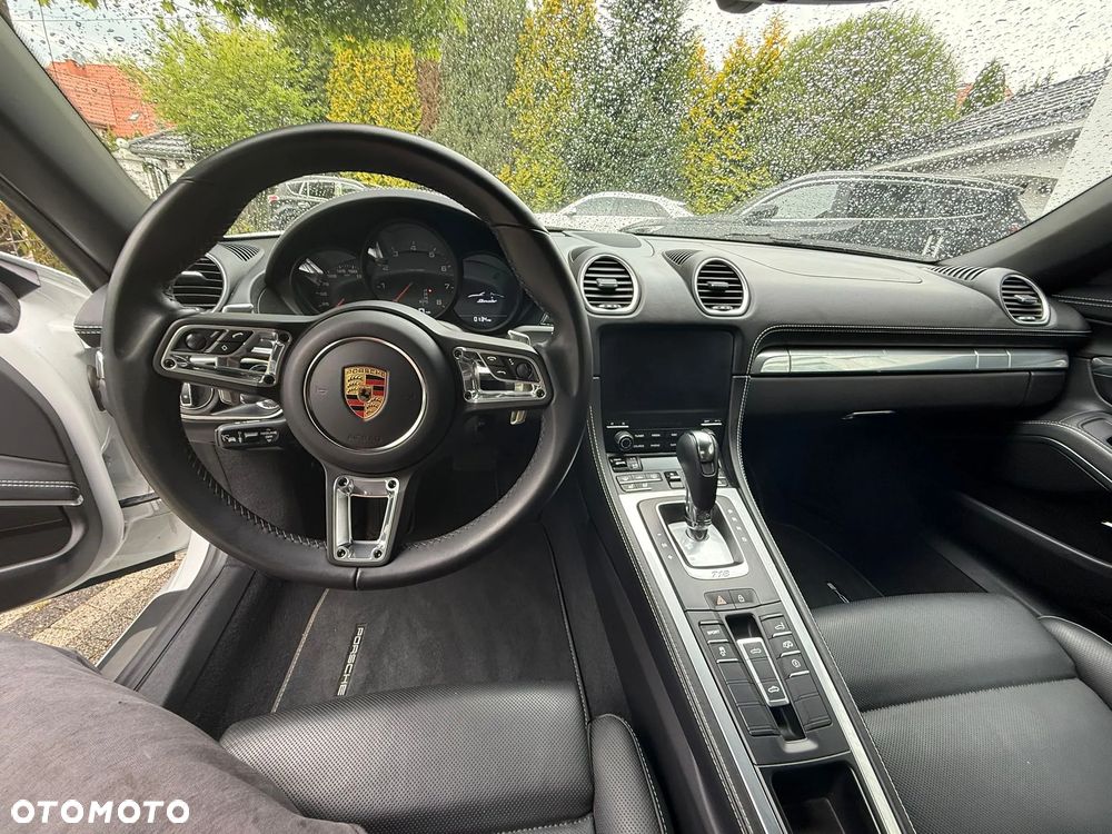 Porsche Boxster - 24