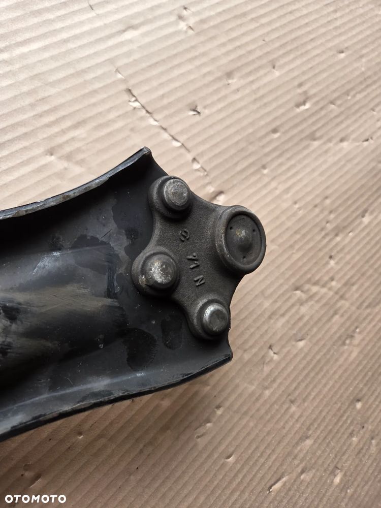 Wahacz przedni prawy Peugeot 208 - 8