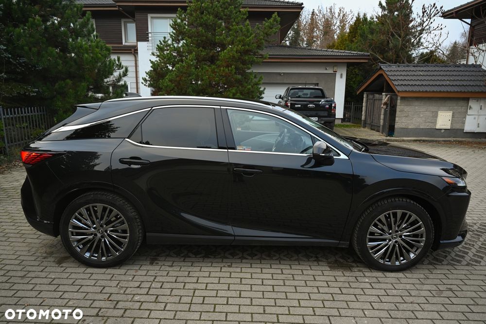 Lexus RX 350h Omotenashi - 8