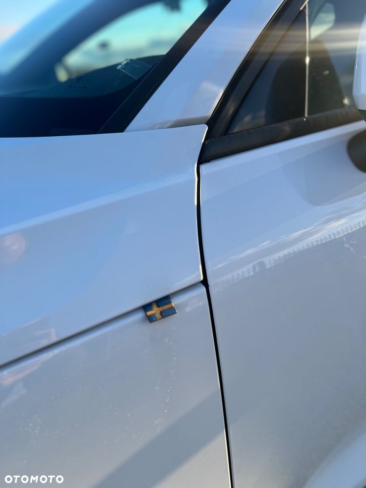 Volvo XC 40 T4 AWD Momentum Pro - 28