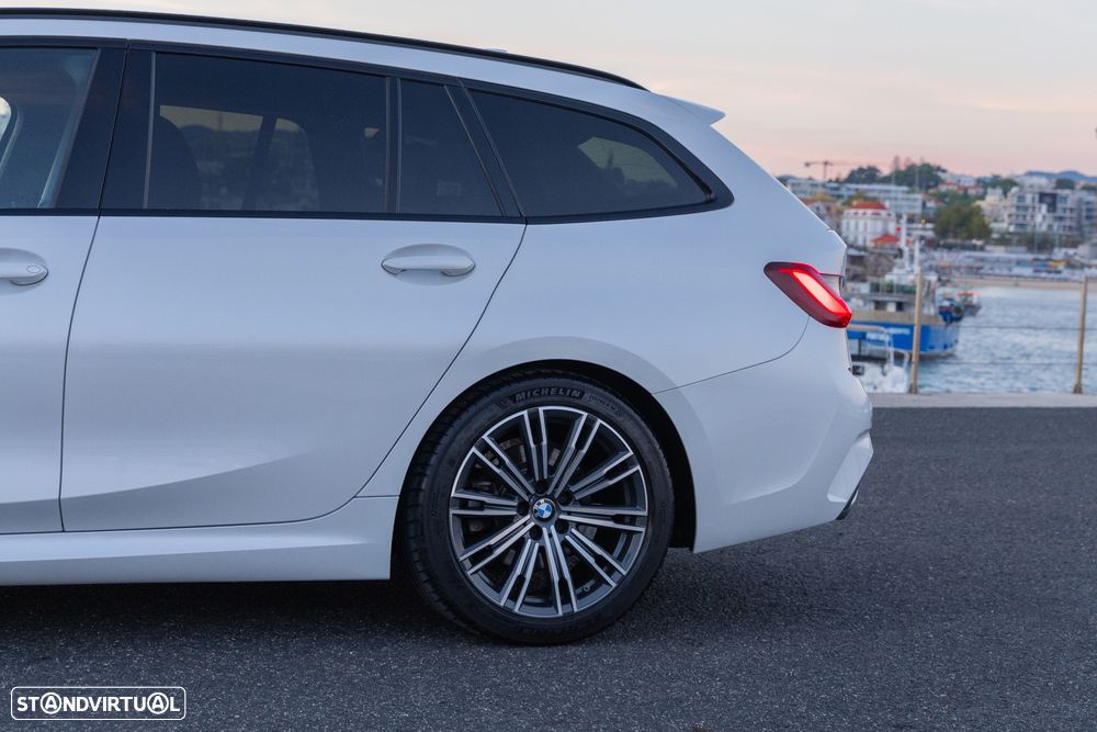 BMW 318 i Touring Aut. M Sport - 3