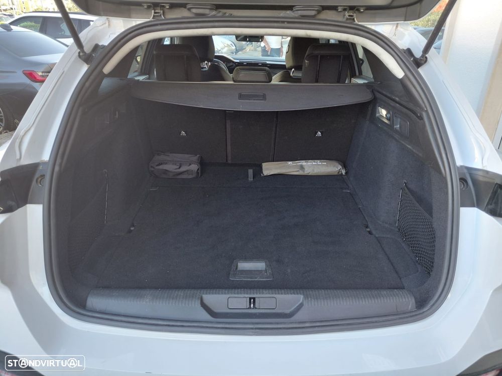 Peugeot 308 SW 1.5 BlueHDi Allure EAT8 - 20