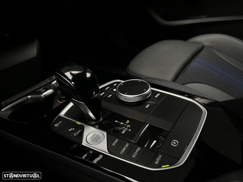 BMW 116 d Pack Desportivo M Auto - 15