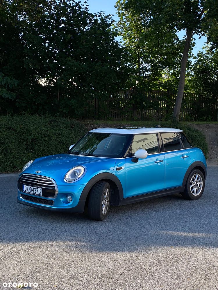 MINI Cooper Standard - 2