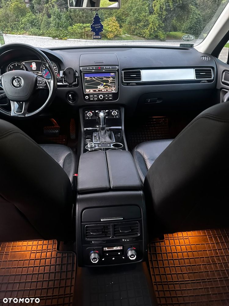 Volkswagen Touareg 3.0 V6 TDI BMT Business Line - 16